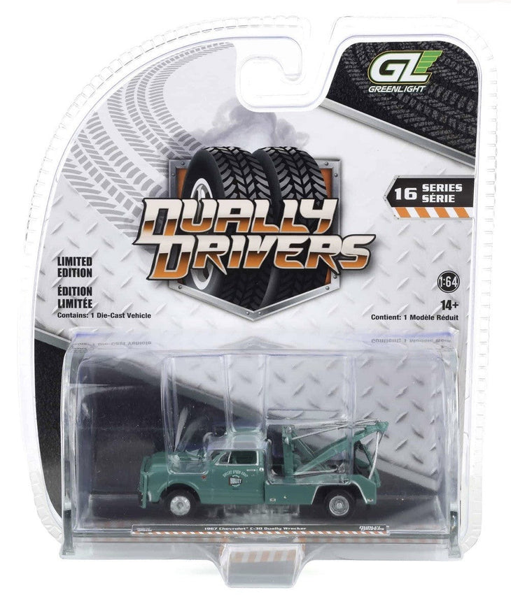 GreenLight 1967 Chevrolet C-30 Dually Wrecker 1:64 Scale
