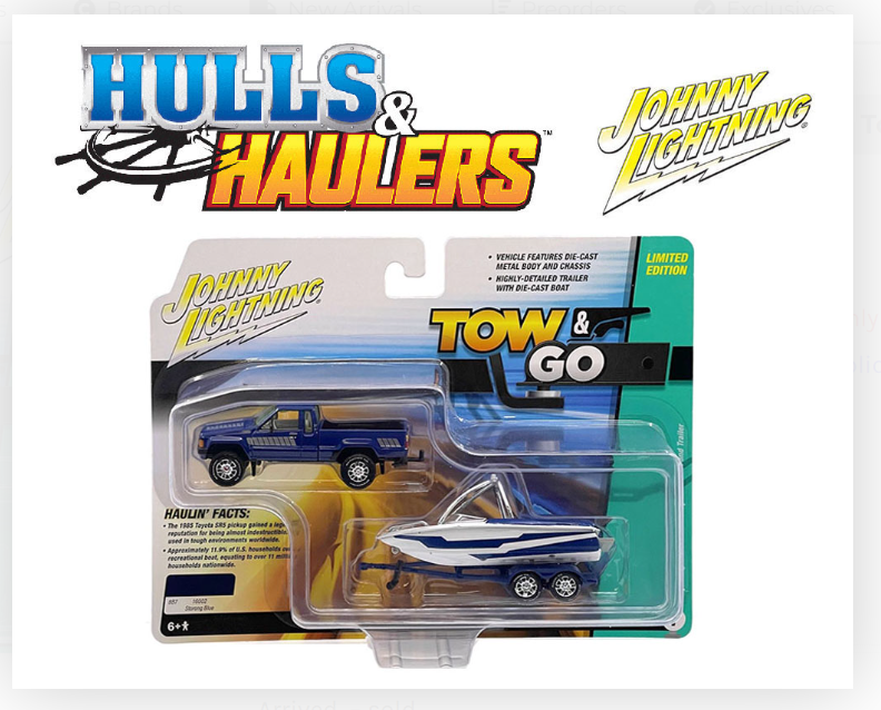 Johnny Lightning 1:64 Hulls & Haulers 1985 Toyota SR5 Pickup w/Malibu Speed Boat Trailer