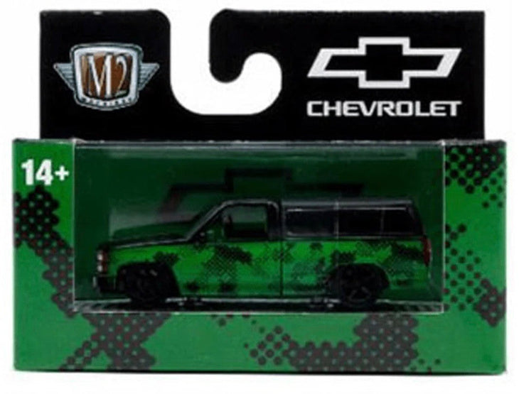 M2 Machines 1992 Chevrolet C1500 SS 454 Auto Thentics R100
