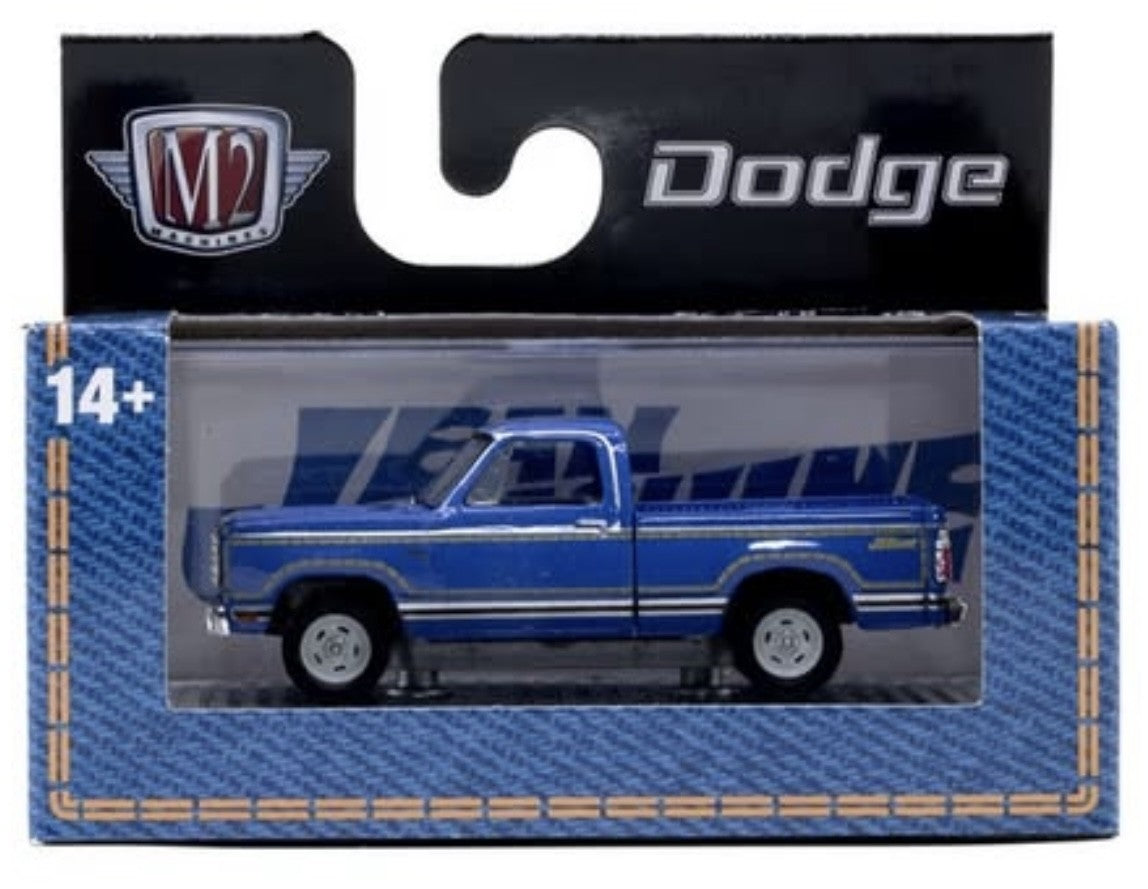 M2 Machines 1978 Dodge D150 Jean Machine Auto Thentics R104